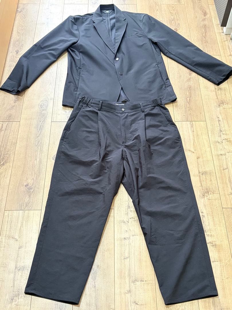 NEW BALANCE MET24 セットアップ　ジャケット　パンツ