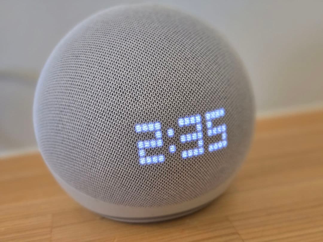 Echo Dot with clock ×2