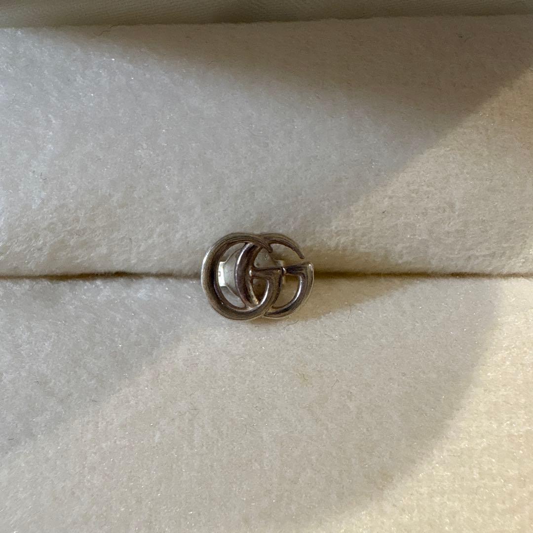 GUCCI ダブルGロゴ シルバーピアス(片耳用)