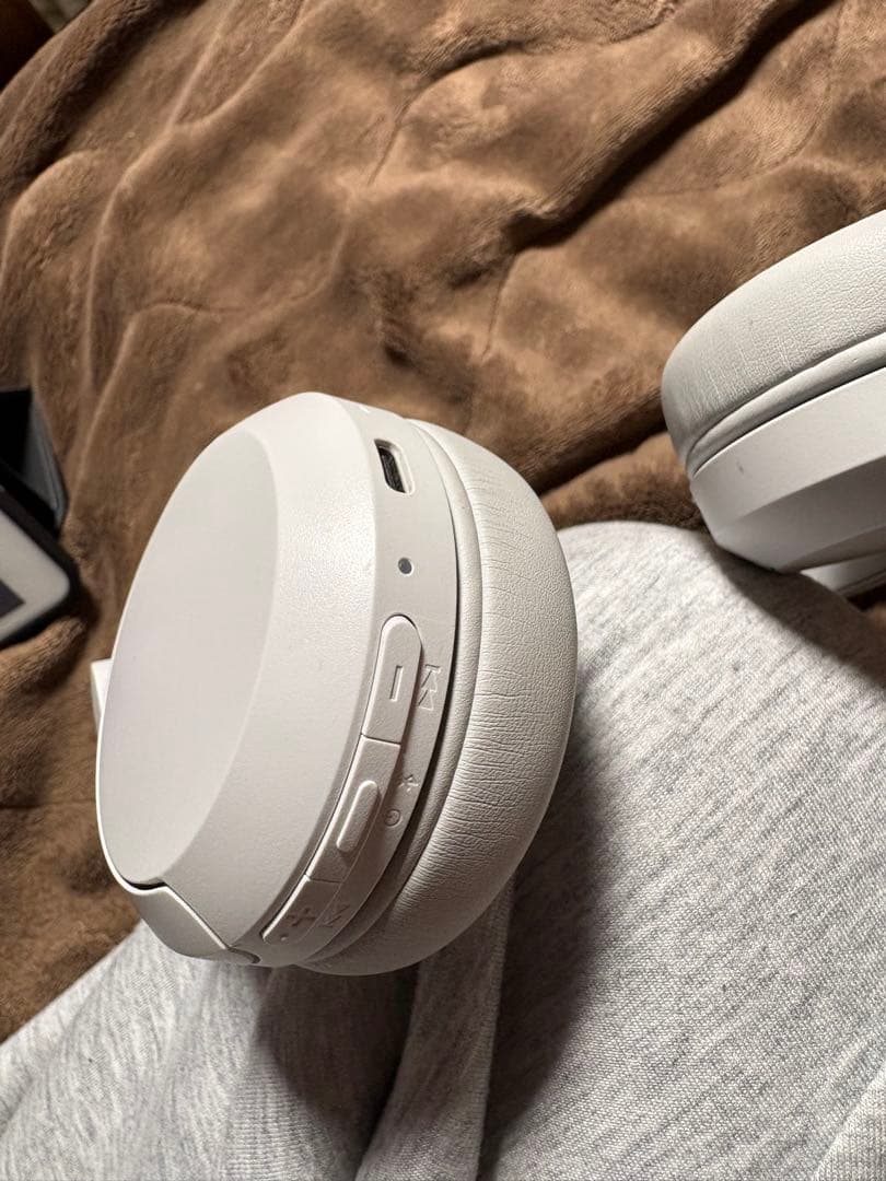 SONY ワイヤレスヘッドホン ホワイト