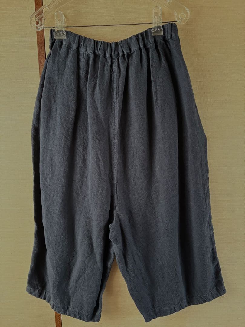 【新品、タグ付き】tumugu(ツムグ)8分丈パンツ