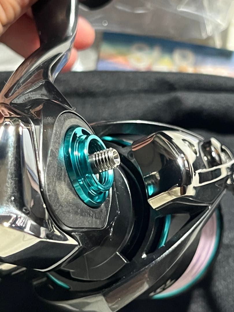 美品　ダイワ　21エメラルダスエア　FCLT2500S