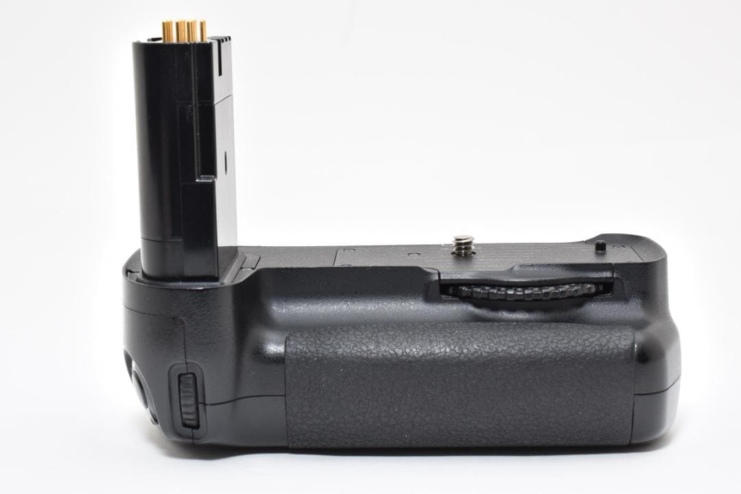 美品 NIKON バッテリーグリップ MB-D200 ニコン H140