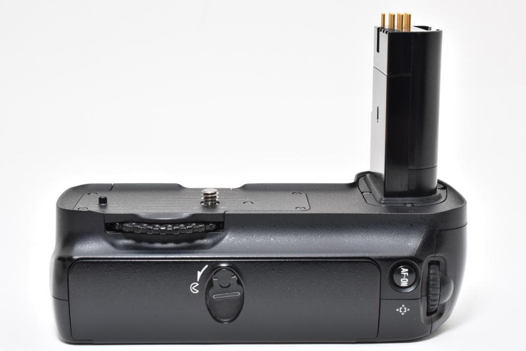 美品 NIKON バッテリーグリップ MB-D200 ニコン H140