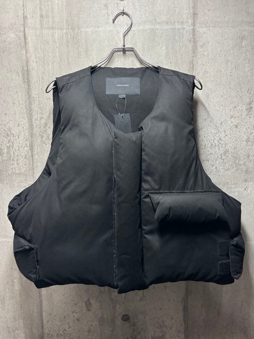 entire studio PILLOWVEST ダウンベスト L