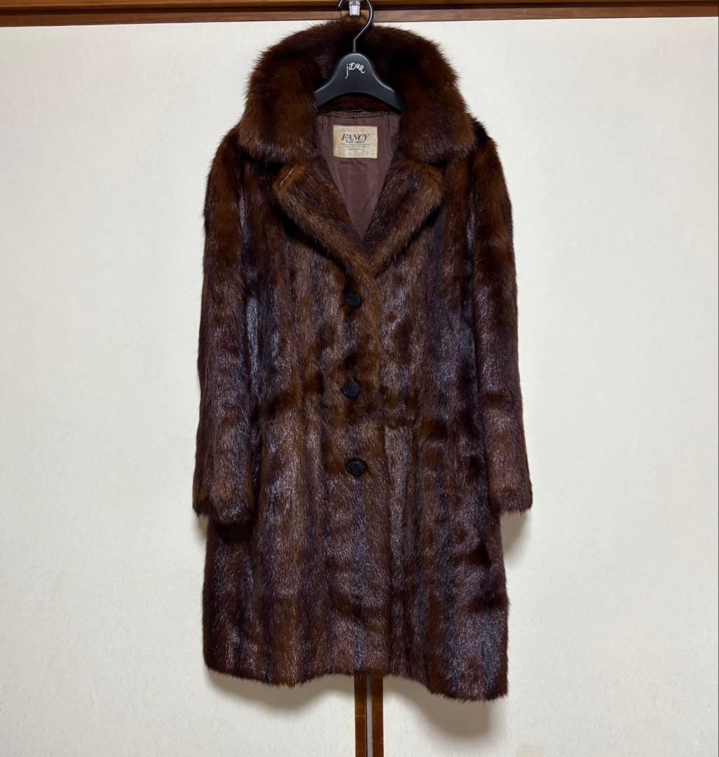 FANCY ブラウン ストライプ毛皮コート
