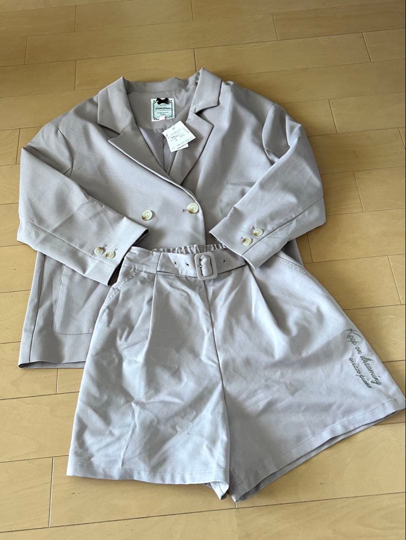 卒服　メゾピアノ　オーバーサイズジャケット&ショートパンツセットアップ