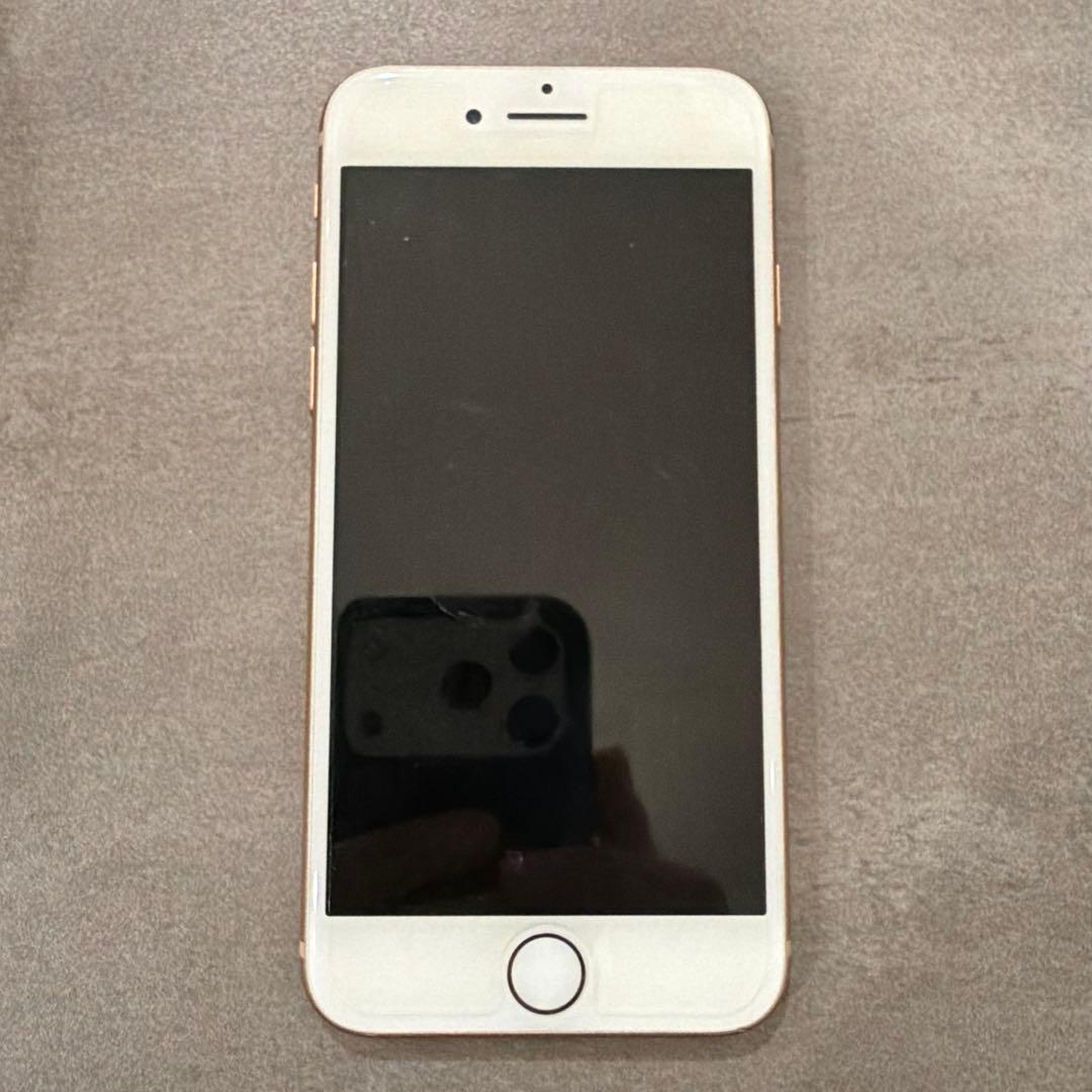 お*り様 iPhone8 本体　64GB ゴールド