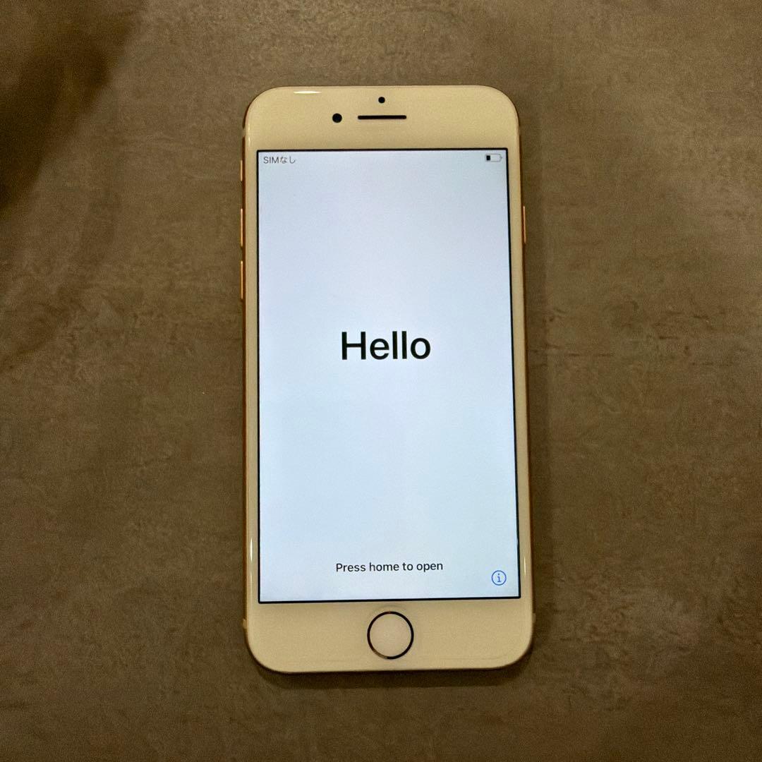 お*り様 iPhone8 本体　64GB ゴールド