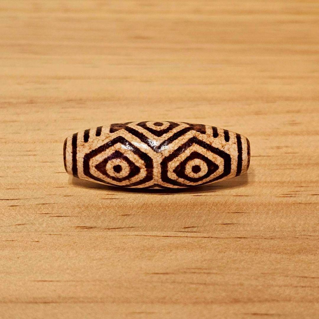 龍眼天珠 上肯 龍紋