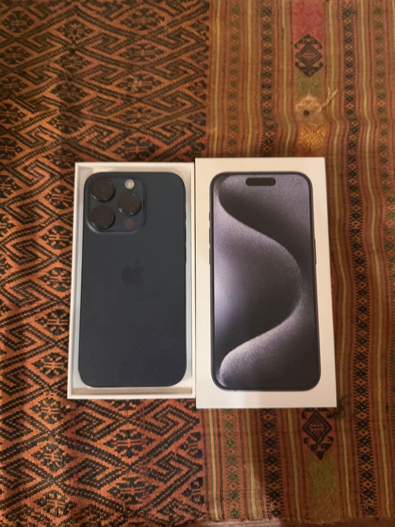 Apple iPhone 15 Pro ブルーチタニウム　本体　128gb