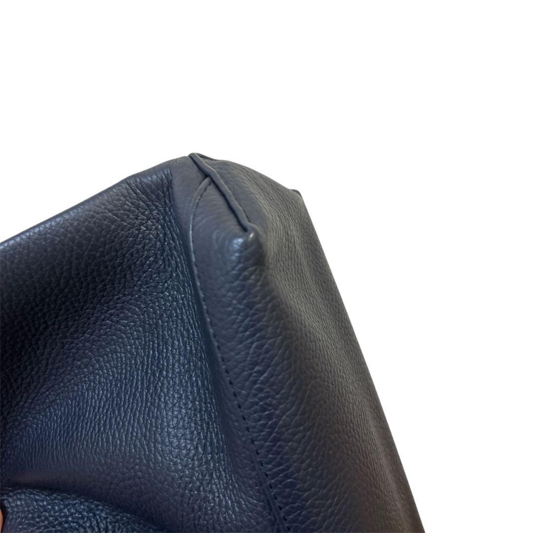 【希少！】ヤングアンドオルセン　レザー　伊勢丹限定　シルバーロゴ　ネイビー