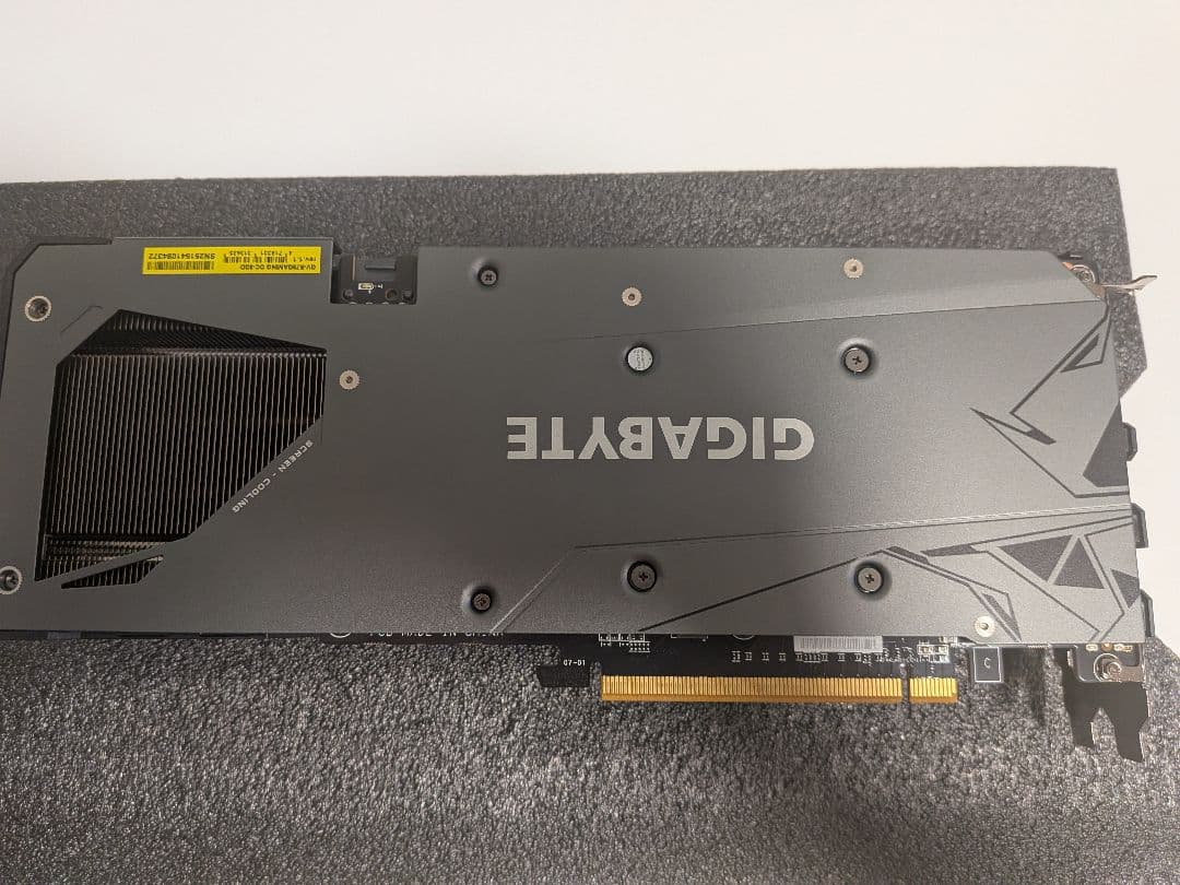 GIGABYTE Radeon RX 7600 8GB 外箱あり