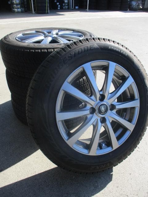 送料込み☆良品　ブリヂストンスタッドレス 175/65R15☆フィット・アクア
