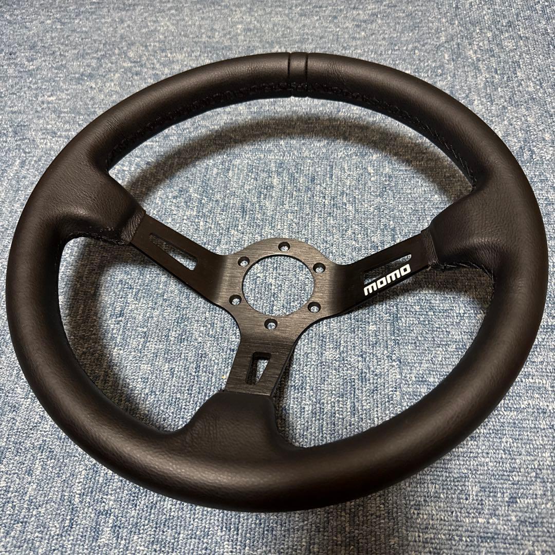 momo ステアリングホイール 3スポーク ブラック