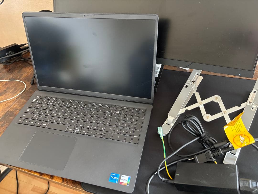 Windowsノート本体 Dell inspiron 15 3520 i5 16GB SSD 512GB