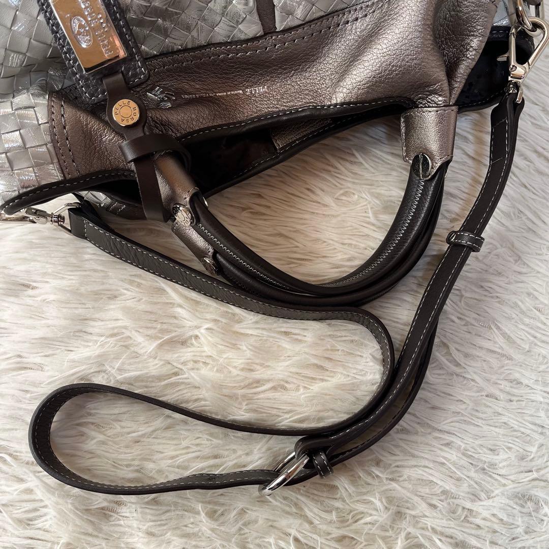 【新品未使用】ペレボルサ　イントレチャート　レザー　2way ハンドバッグ