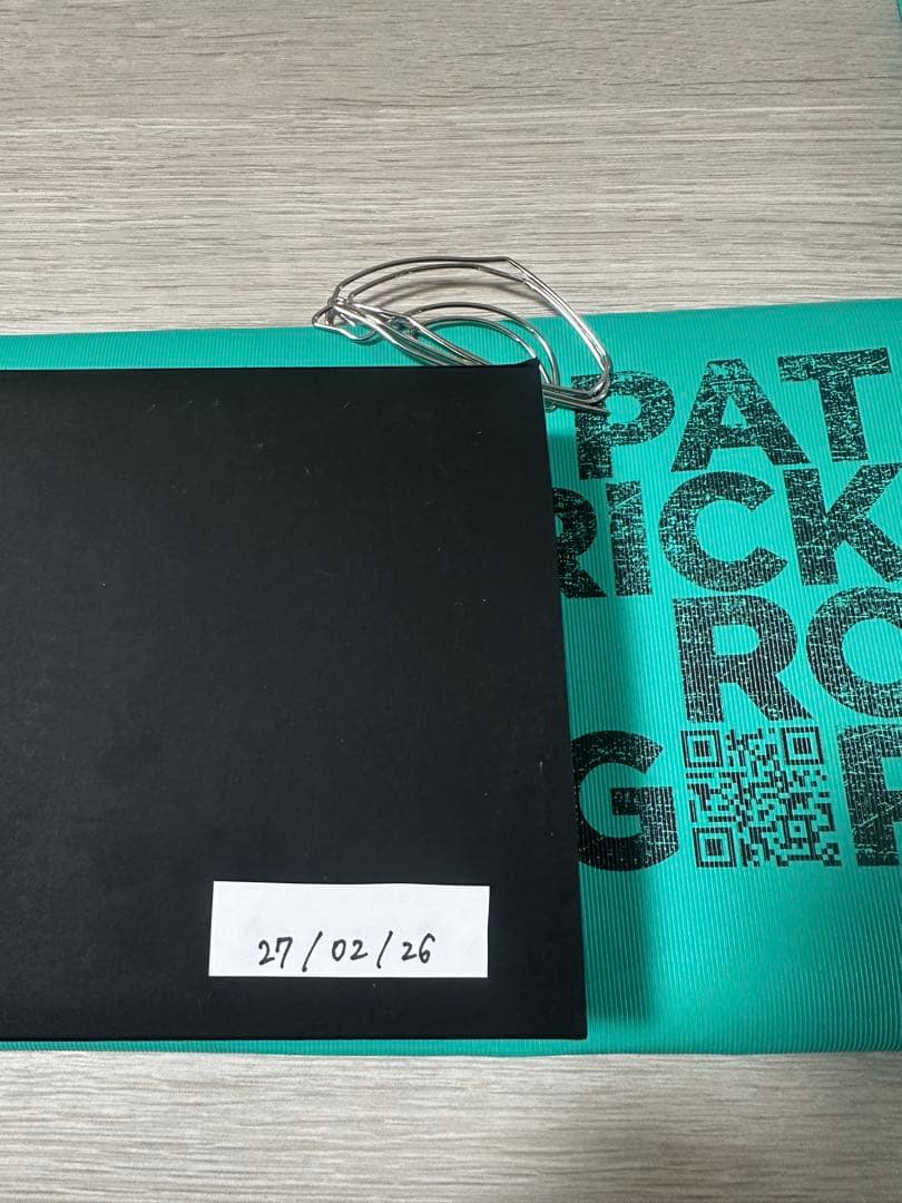 16個入り プラリネ PatrickRoger パトリックロジェ ロシェ チョコ