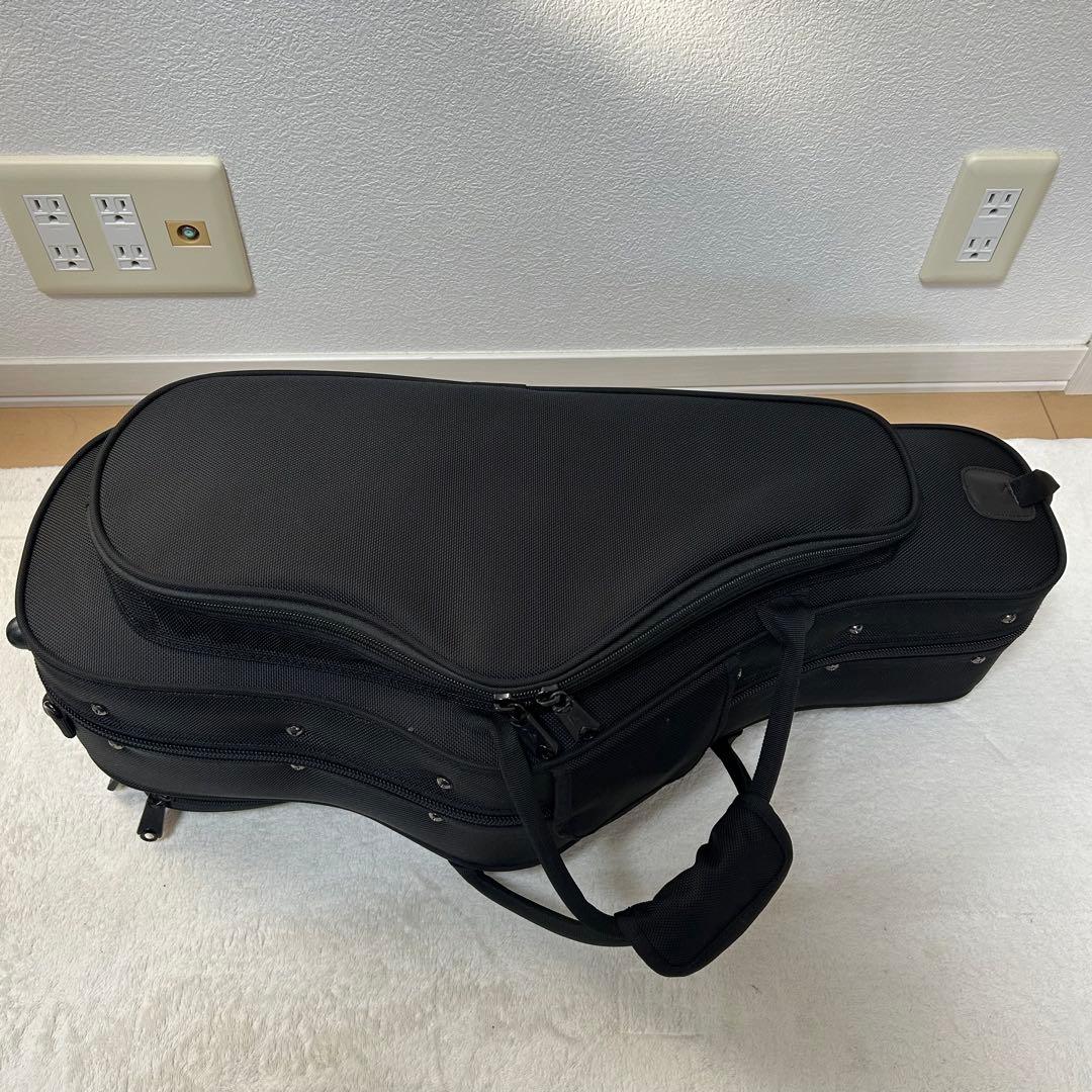 アルトサックス　FESTI TIARA A