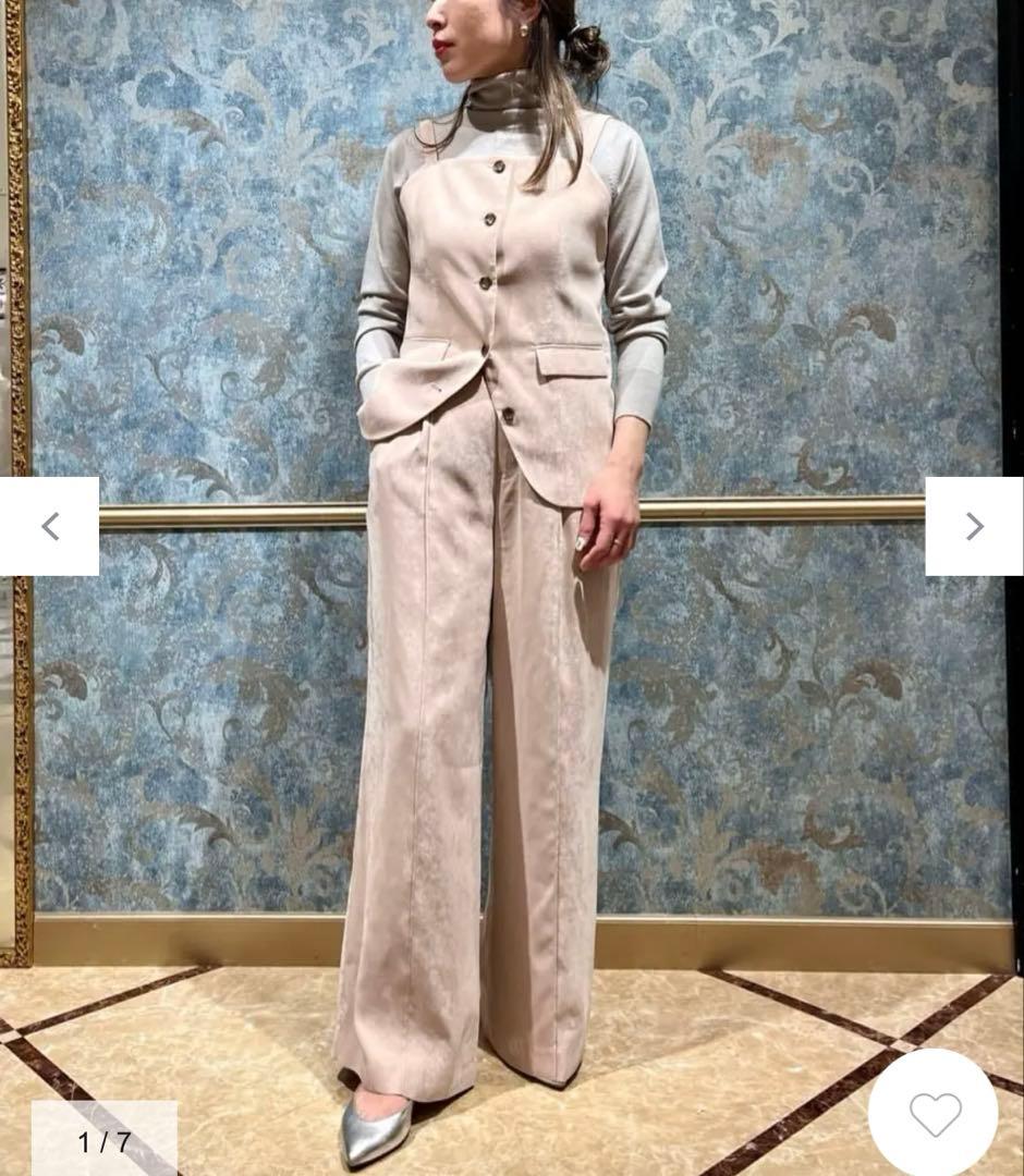 【2025年購入】グレースコンチネンタル　クラッシュサテンキャミトップス