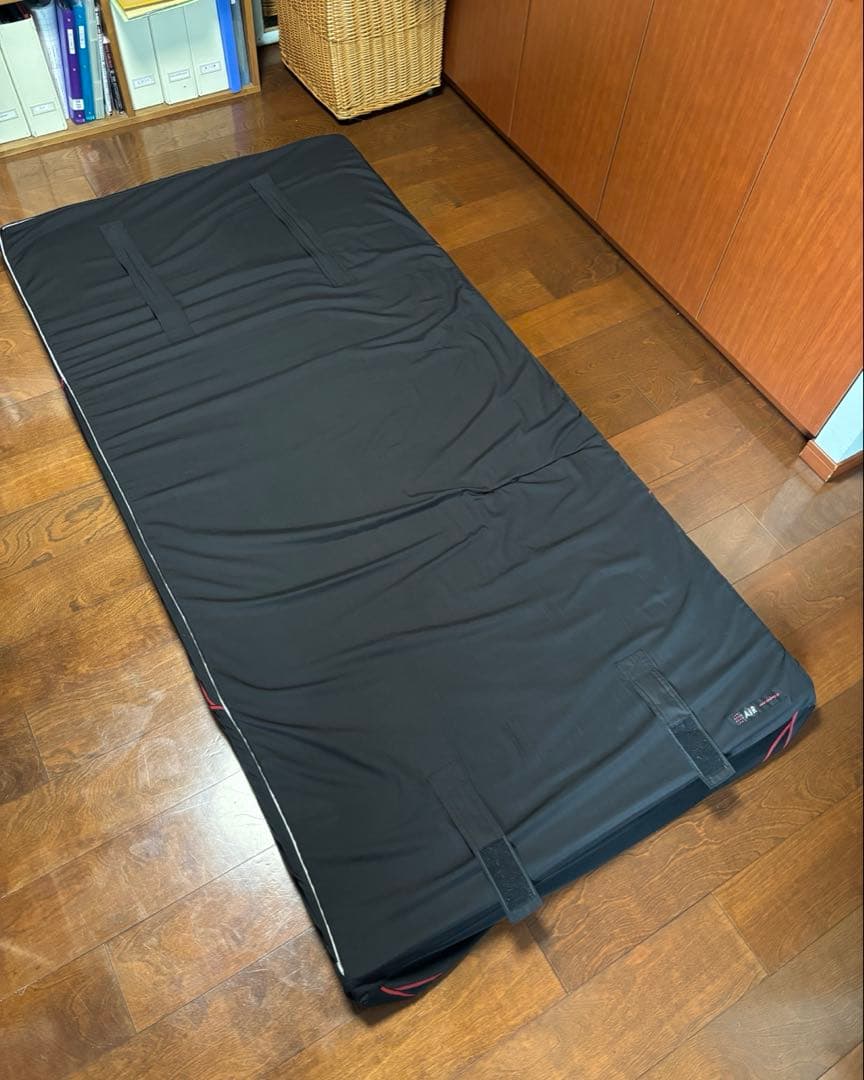 東京西川 AiR エアーSI HWB7601000マットレス シングル　黒/赤