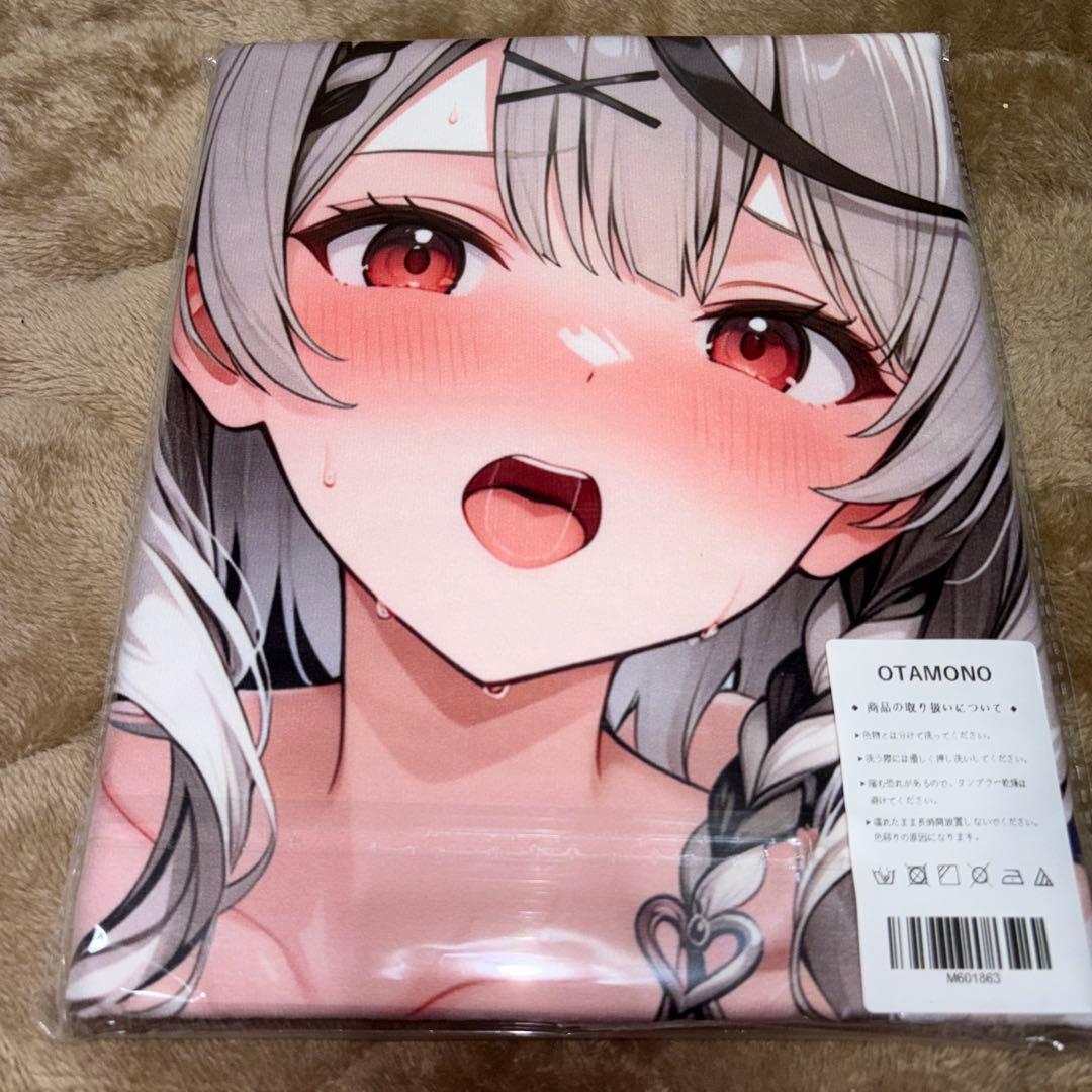 あ*様 M601863-沙花叉クロヱ×風真いろは　タペストリー　シークレット