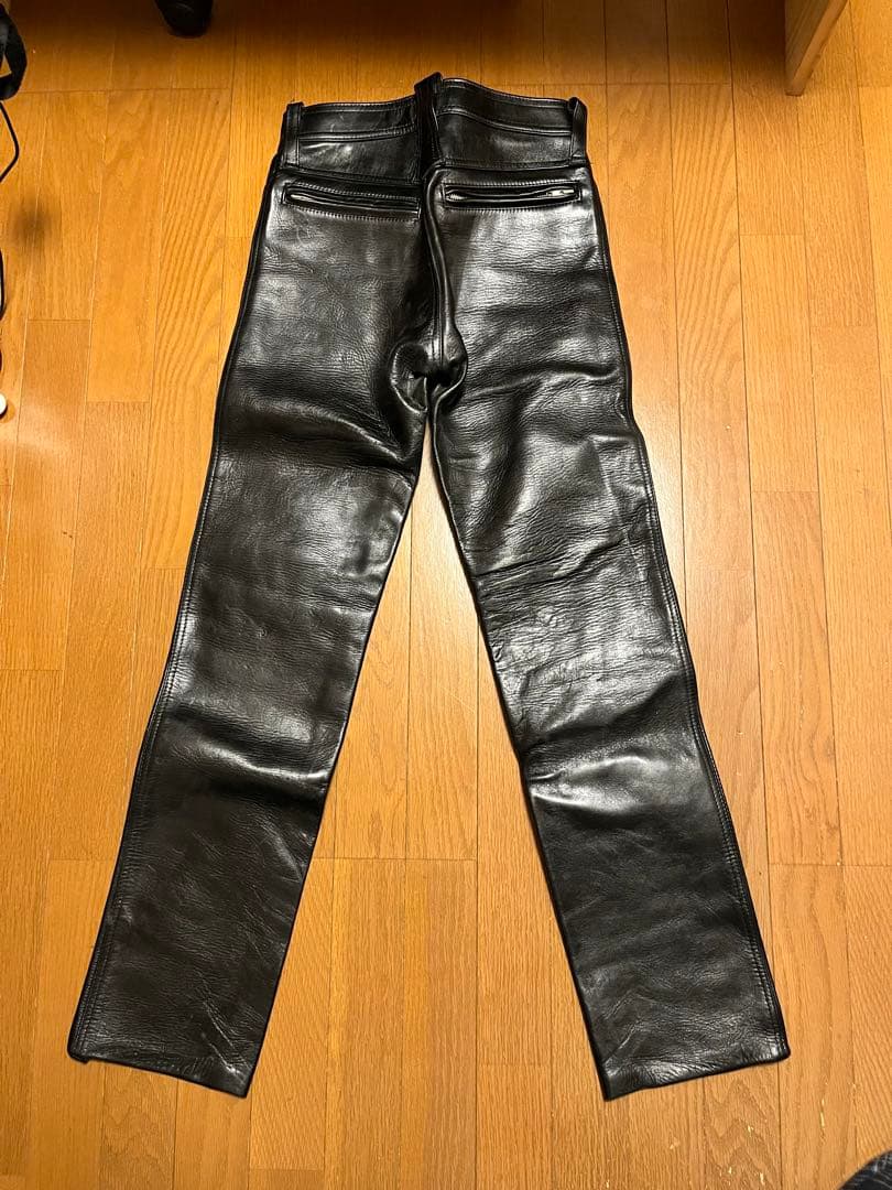 肉厚レザーパンツ　新品