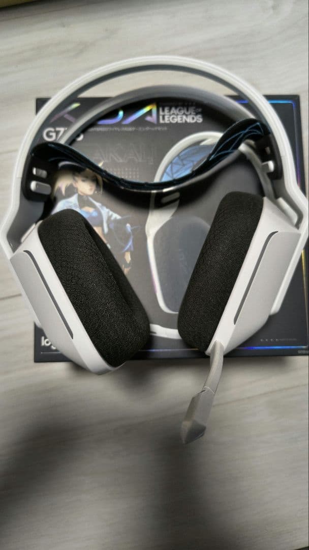 G733 LIGHTSPEEDゲーミングヘッドセット　LOLコラボモデル KDA