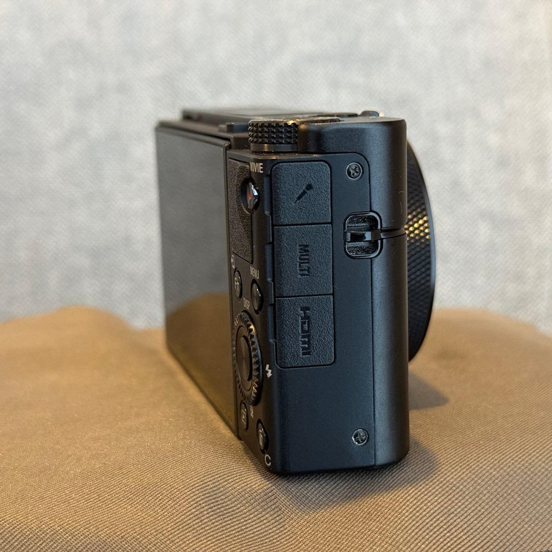 【希少・美品】SONY DSC-RX100M7 (RX100VII)海外版