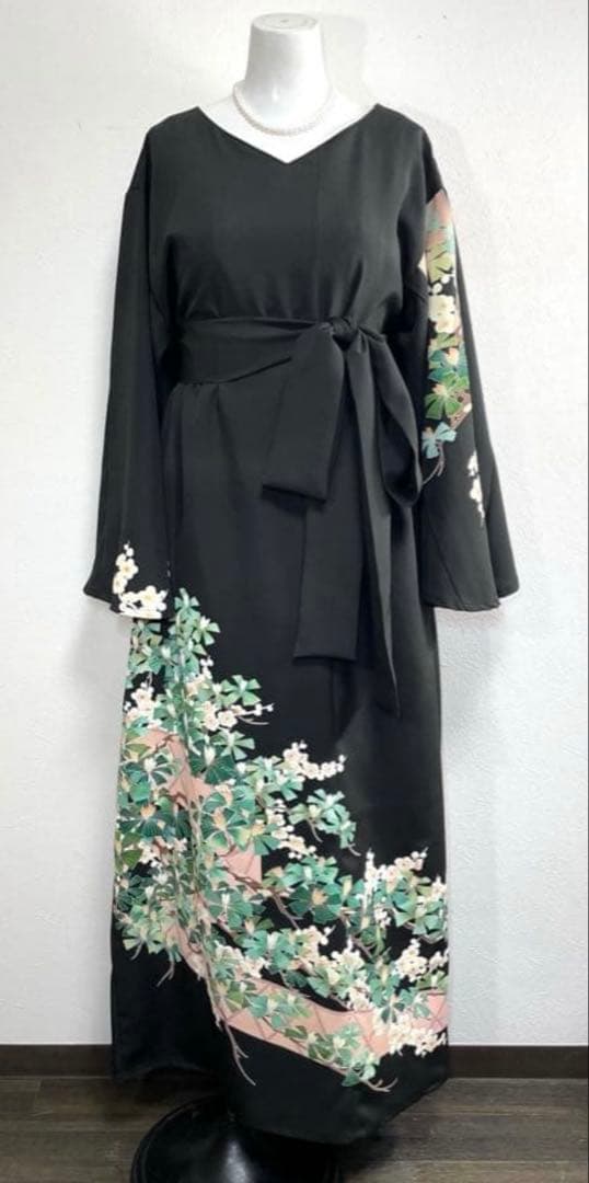 留袖ワンピース　4L/140　作家物/手描き友禅　V襟/フレア袖　正絹