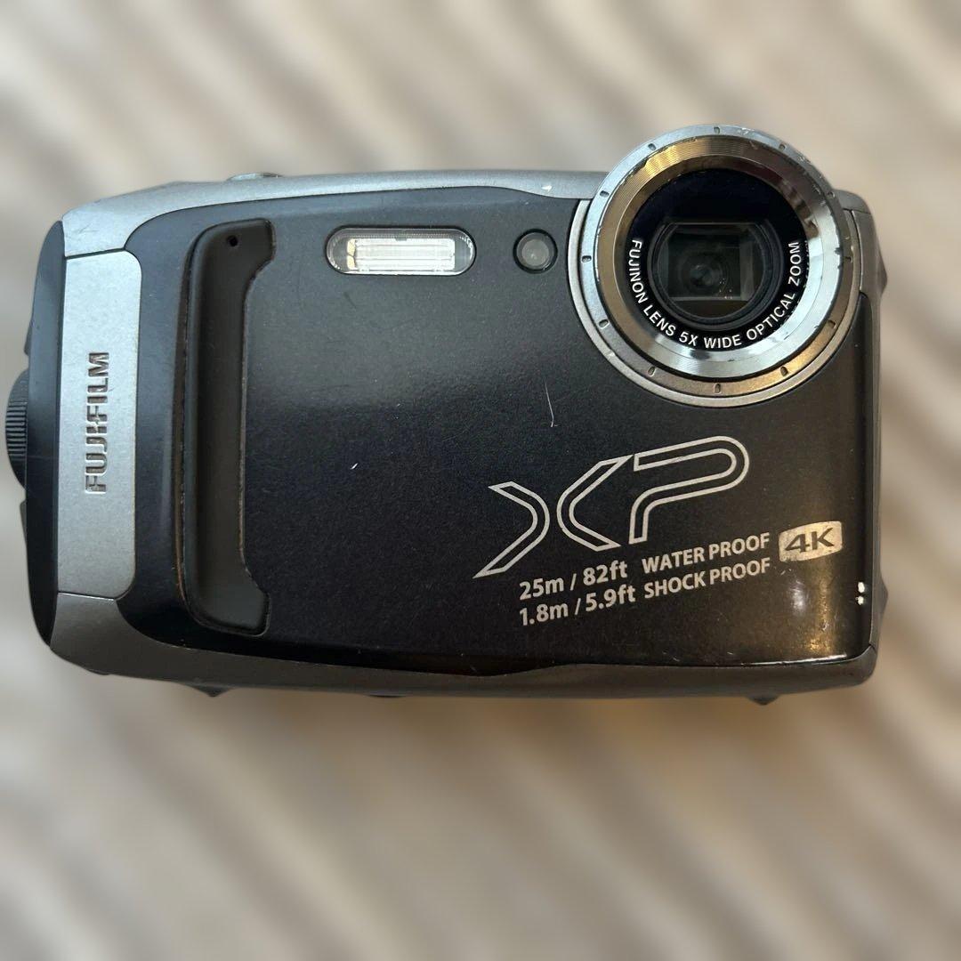 【ジャンク】デジカメ　FUJIFILM　FinePix　XP140