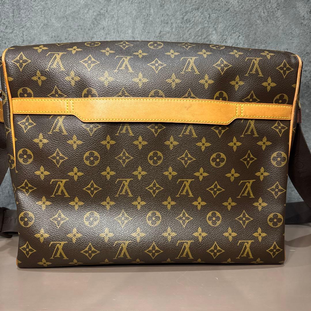 LOUIS VUITTON ルイヴィトン モノグラム アベス ショルダーバッグ