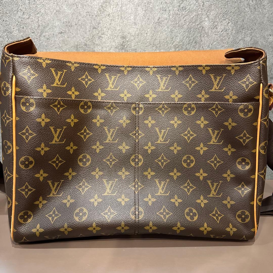 LOUIS VUITTON ルイヴィトン モノグラム アベス ショルダーバッグ