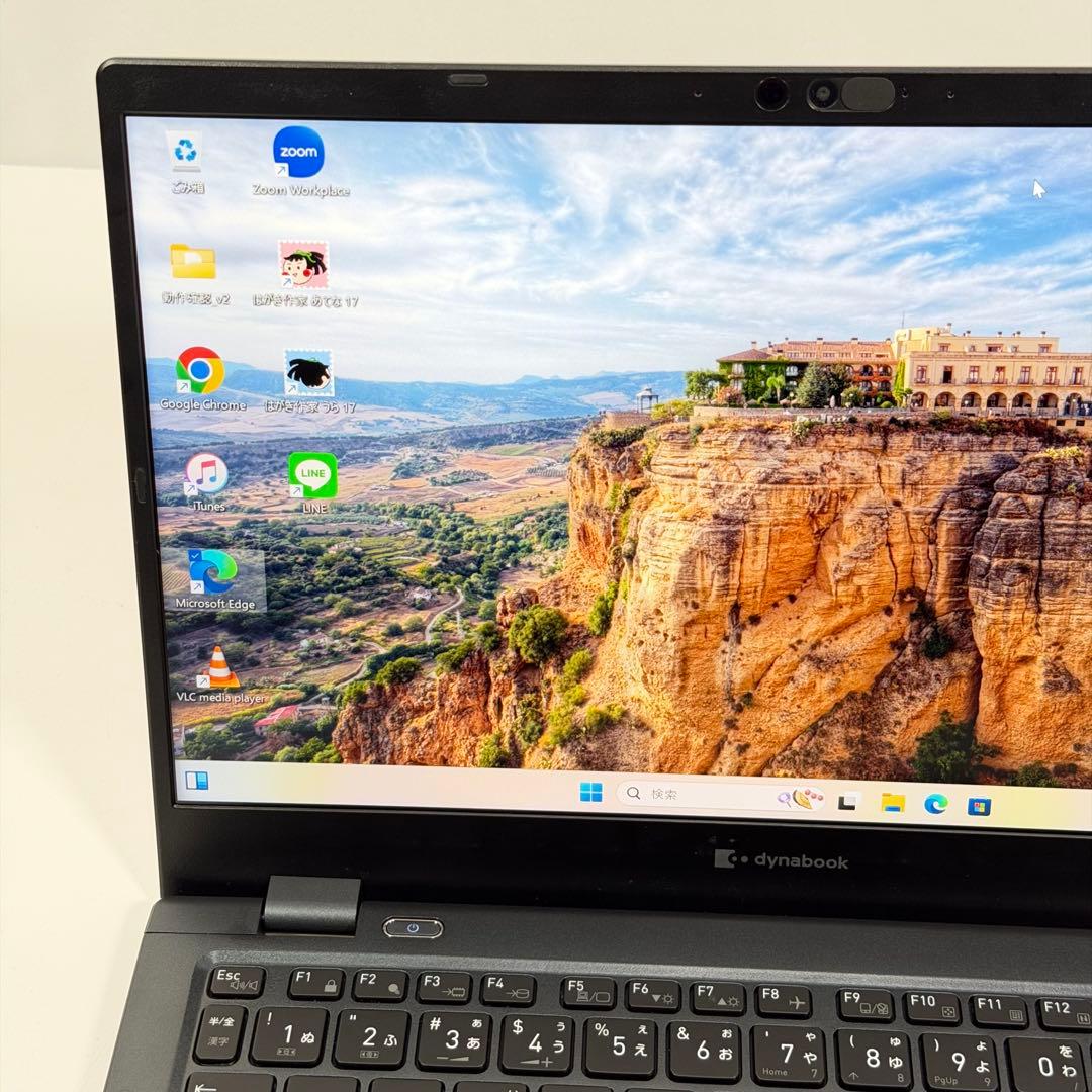 76.G83/KW i5第12世代 16G SSD512G Office2024