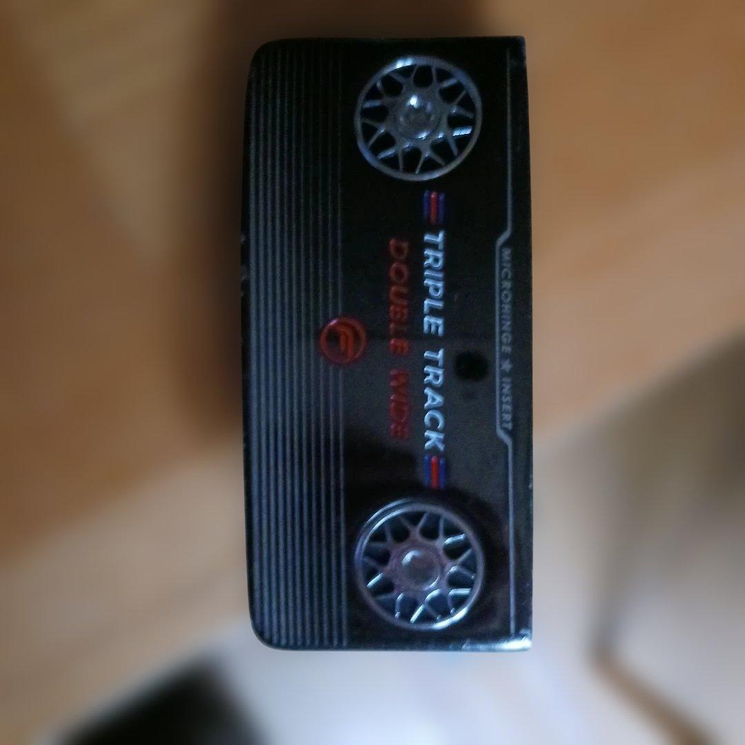 オデッセイトリプルトラックDOUBLE WIDE FLOW 33 パター