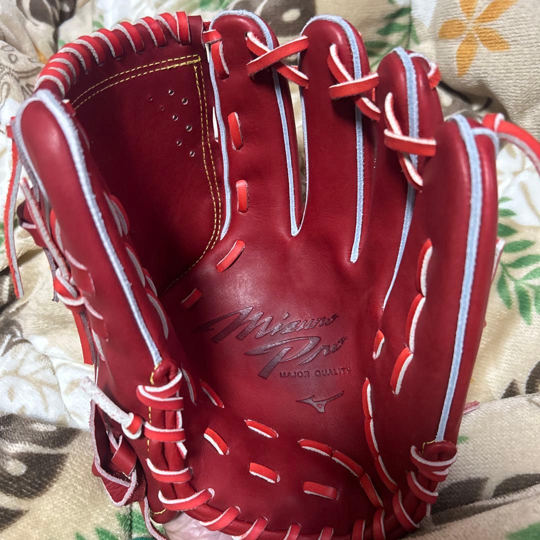 ミズノ 軟式グローブ レッド ゴールドロゴ