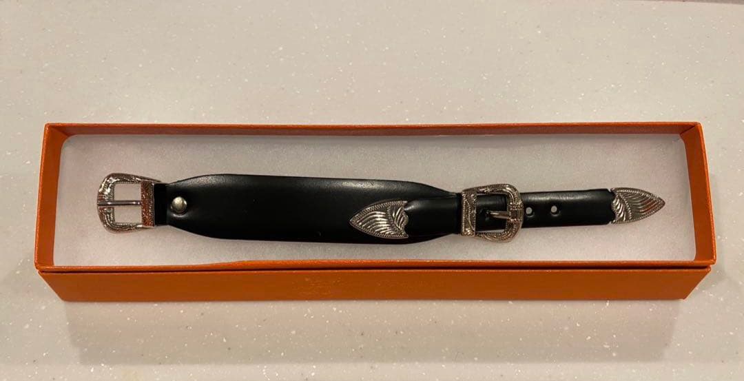 TOGA PULLAトーガ ダブルバックル バングル