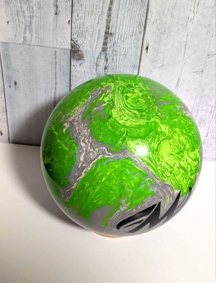 15P MOTIV フェイタル ベノム ボウリング ボール