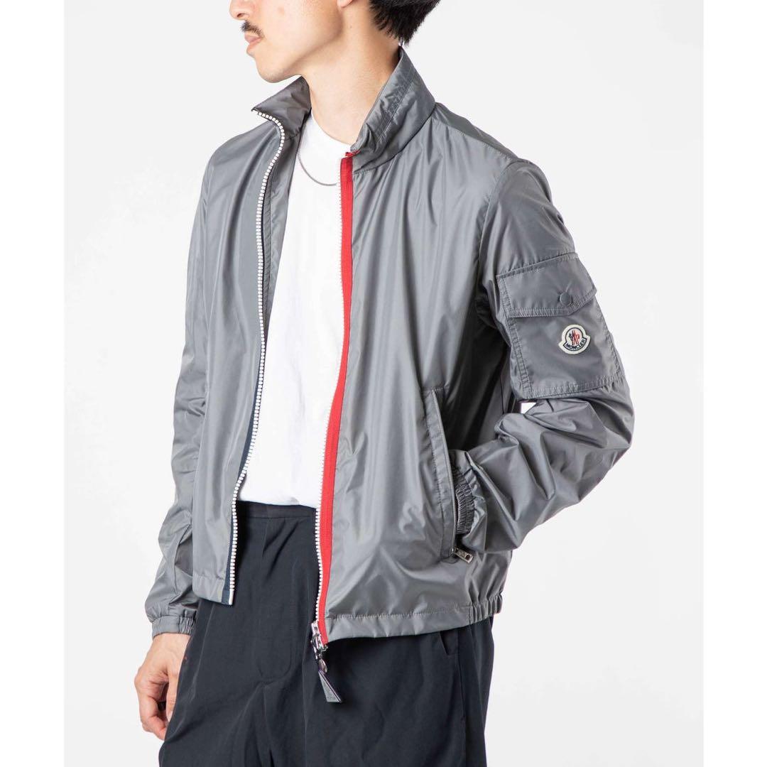 【美品】モンクレール ナイロンジャケット ロゴワッペン トリコロール グレー M