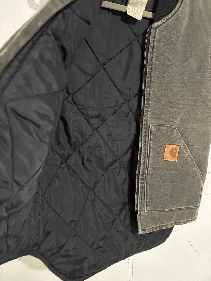 USA製Carhartt カーハート ダック ベスト モスグリンフェード