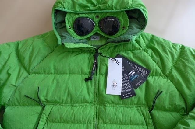 新品 C.P. COMPANY エコクローム ゴーグル ダウンジャケット
