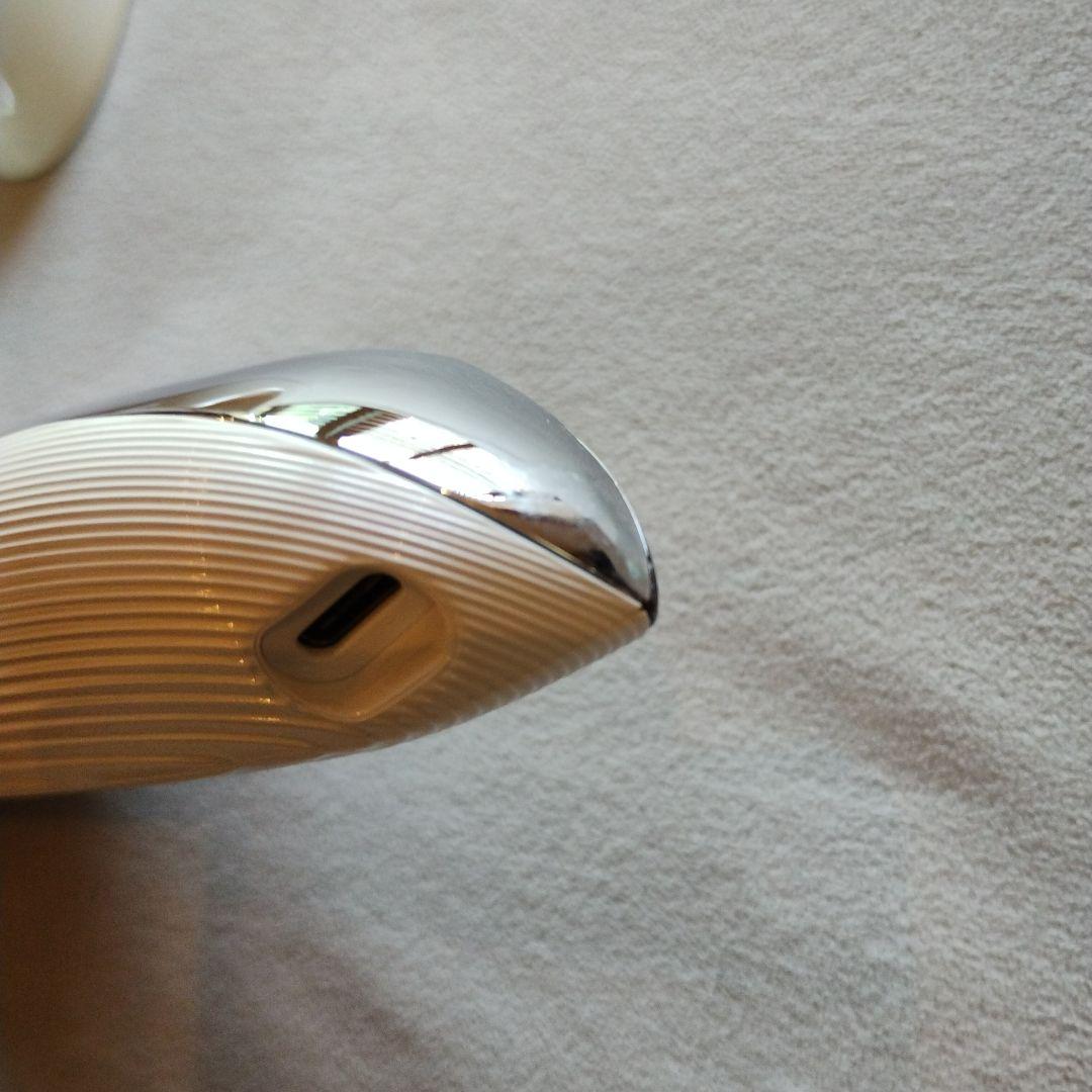 リファ　refa ビューテック　レイズ　ホワイト　定価41800円