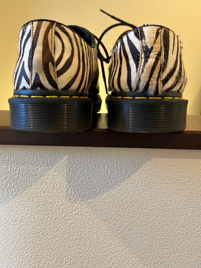 ドクターマーチン UK10 ゼブラ