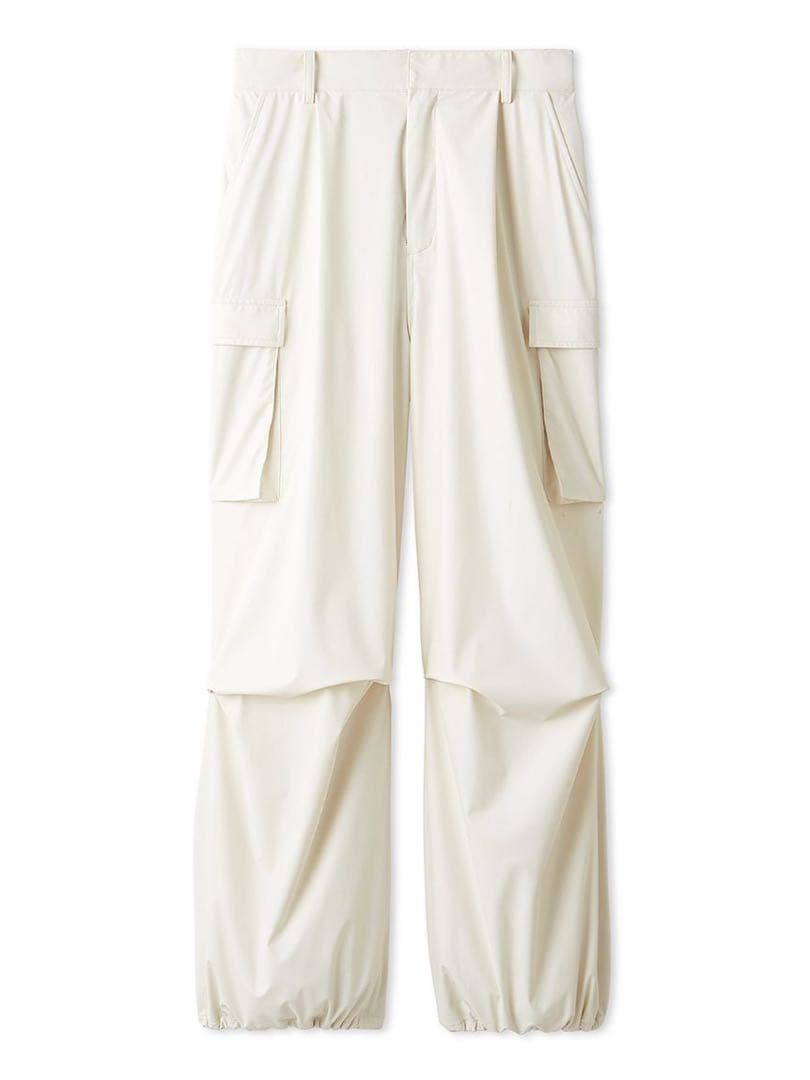 【新品タグ付き】emmi エミ タックドロストフォルムカーゴパンツ 完売商品