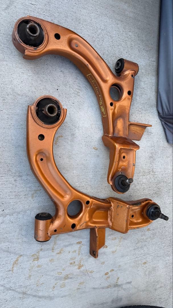 セレスティア　ダイハツ 75系 00系　ロアアーム　セレスティア