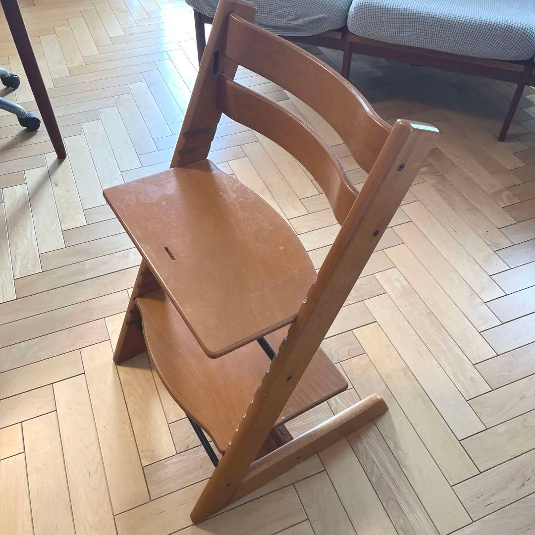 中古　ストッケ　チャイルドチェア　チェリー　トリップ　トラップ　①