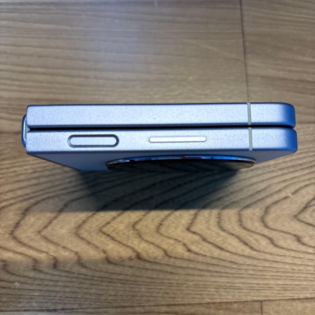 スマートフォン本体 Libero Flip