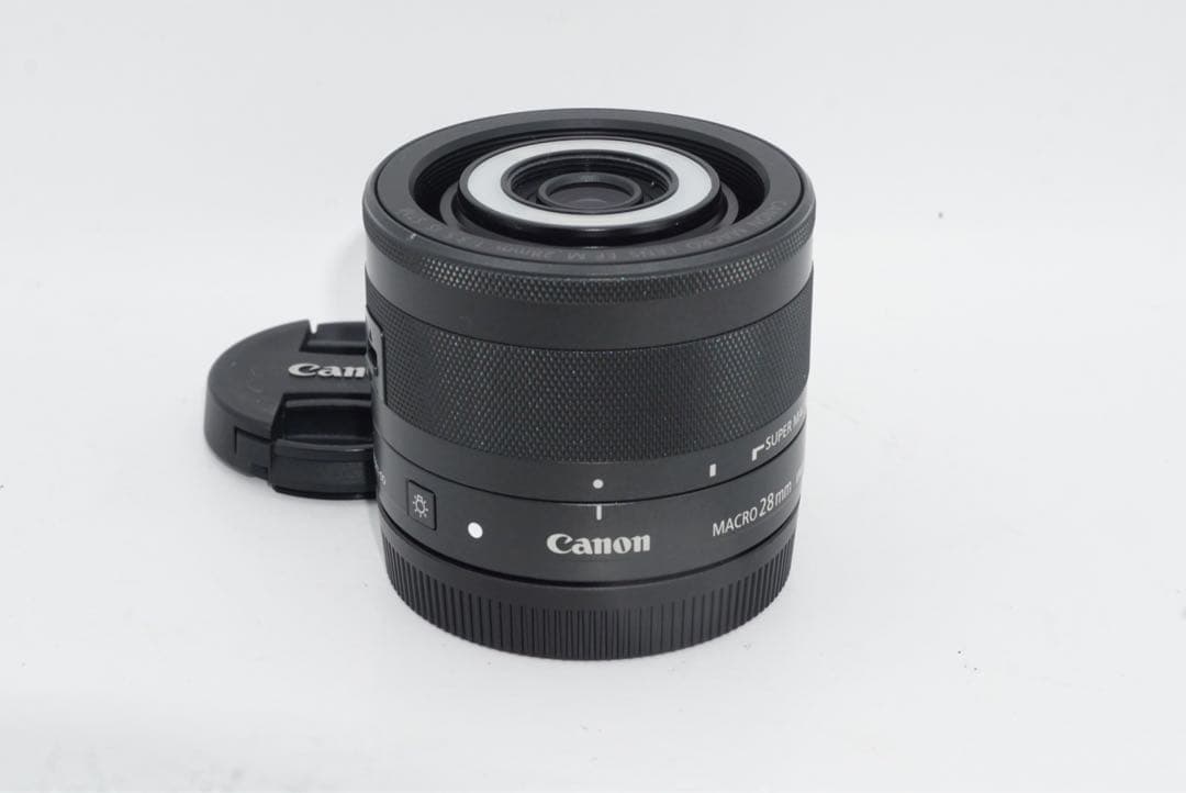 Canon EF-M 28mm f3.5 マクロレンズ