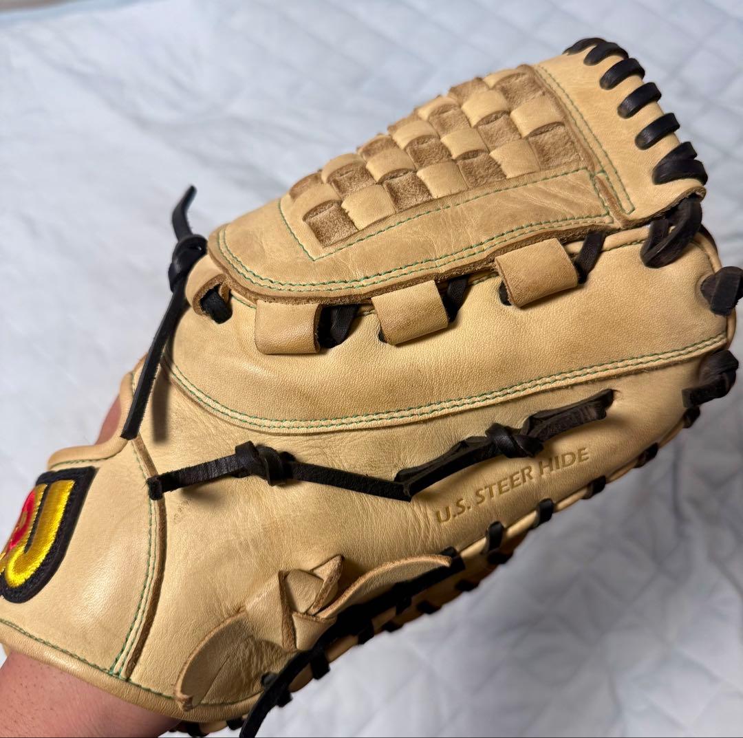 即戦力✨️ワールドペガサス　ファーストミット右投げ用【型付け済】