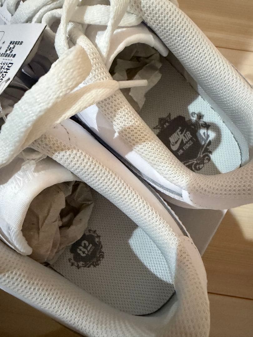 ナイキ エア フォース 1 LE ジュニアシューズ　24㎝